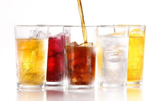 Os refrigerantes sem açúcar engordam?