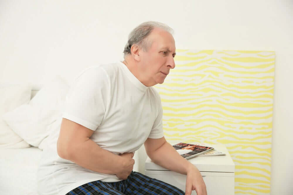 Homem com problemas na próstata