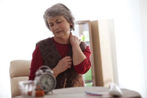 Como reduzir a queda de cabelo na menopausa