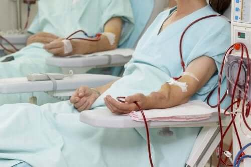 A diálise pode ser necessária para tratar a insuficiência renal grave