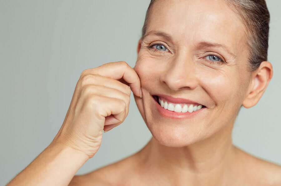 7 erros comuns ao cuidar da pele que você deve evitar