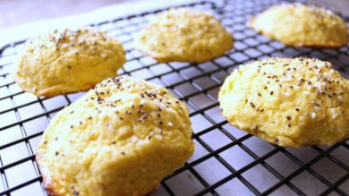 Como fazer um pão de couve-flor e alho