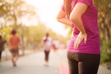 3 exercícios para a região lombar usando braços e pernas
