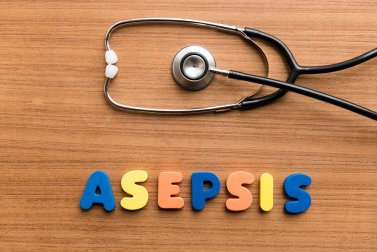 Técnica asséptica para o cuidado dos pacientes