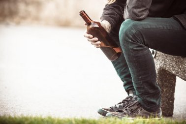 Alcoolismo: causas e consequências