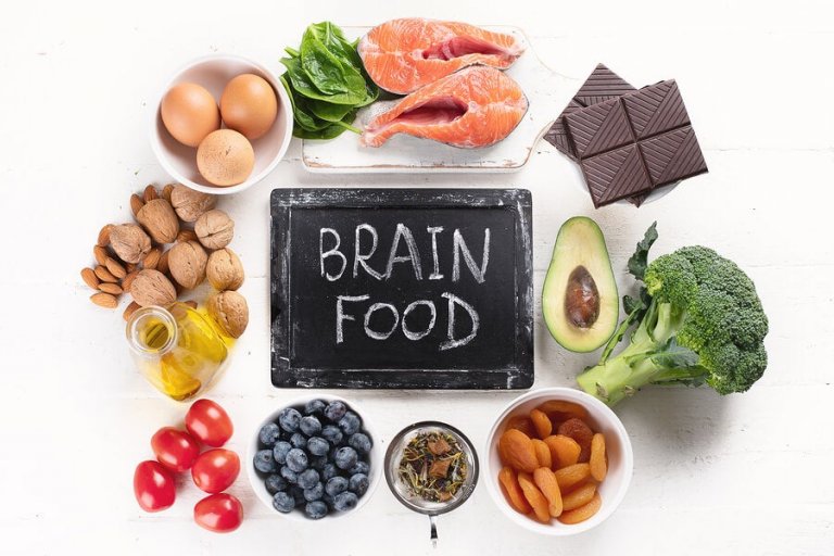 6 alimentos benéficos para a saúde do cérebro
