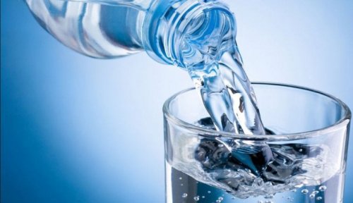 Beber água com frequência