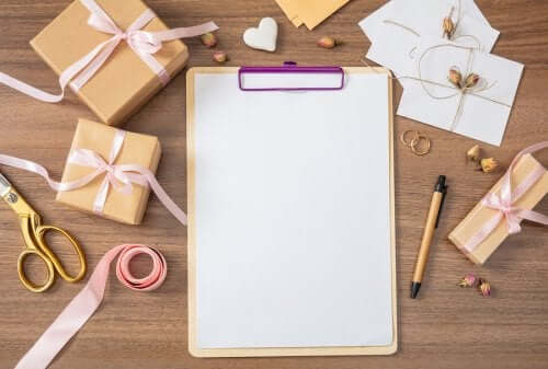 Como preparar a lista de convidados de um casamento