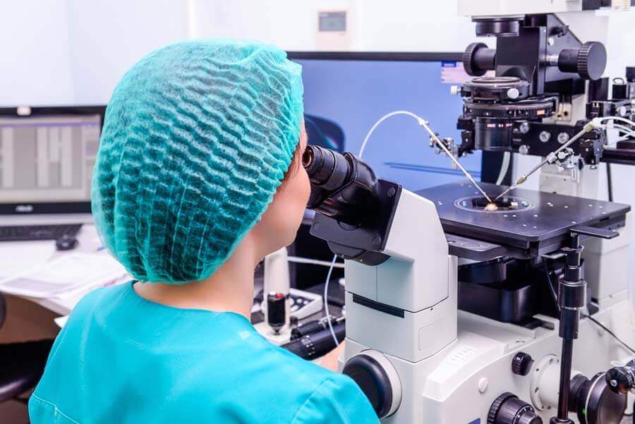 Análise de esperma em laboratório