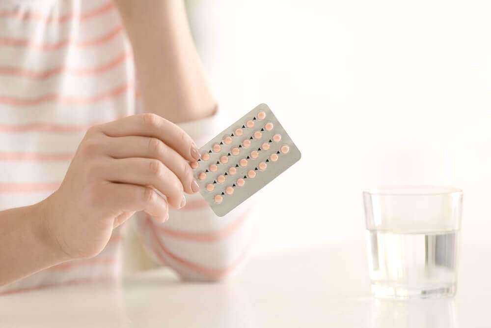 Cartela de pílulas anticoncepcionais 