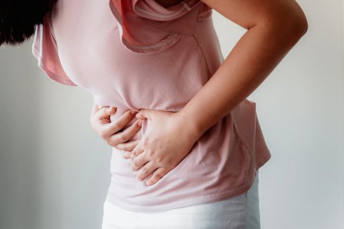 4 remédios para tratar a flatulência naturalmente