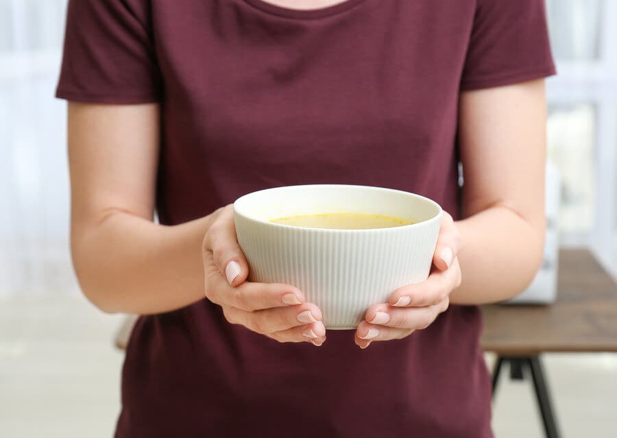 Creme gelado de amêndoas com uva e melão