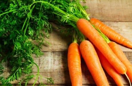 As cenouras contêm caroteno