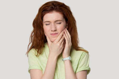 Síndrome da tensão temporomandibular