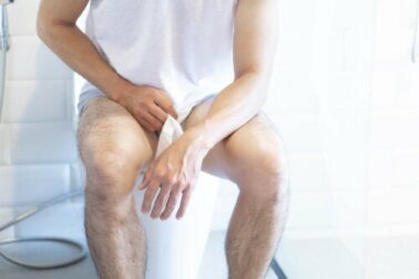 Quais são os sintomas da cistite em homens?