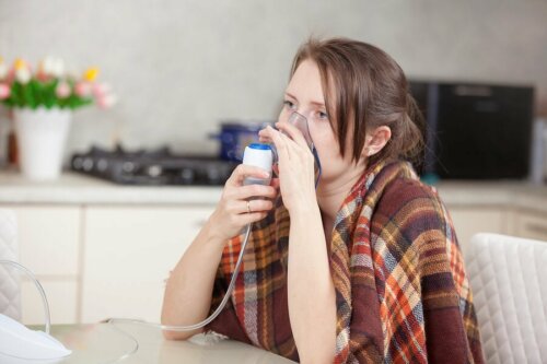 Mulher com problemas respiratórios