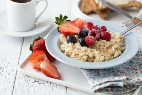 Mingau com frutas
