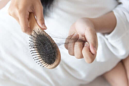 O cabelo pode cair por causa da dieta cetogênica?