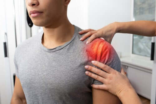 Tendinite no ombro: sintomas, causas e tratamento