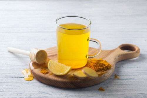Infusão de cúrcuma
