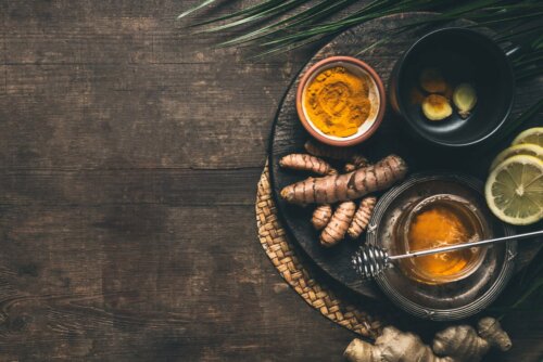 Ingredientes do chá de cúrcuma