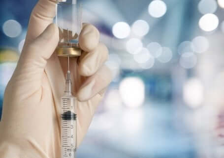 Controlar o paciente que apresenta alergia à penicilina