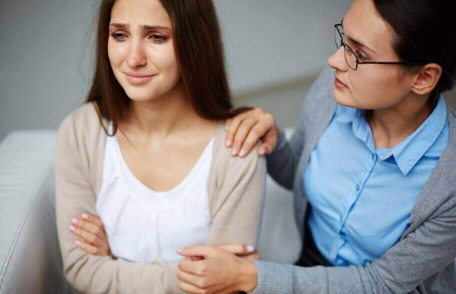 Como ajudar uma mulher que foi vítima de violência?