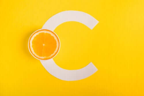 A vitamina C ajuda a combater as alergias?