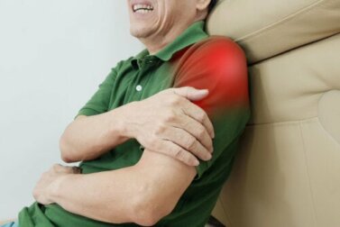 12 exercícios para o alívio da tendinite no ombro