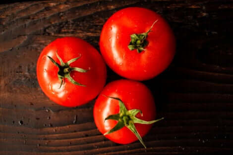 Tomates vermelhos