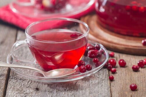 Xícara de chá de cranberry