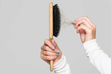 Por que limpar a escova de cabelo? Dicas para fazer isso