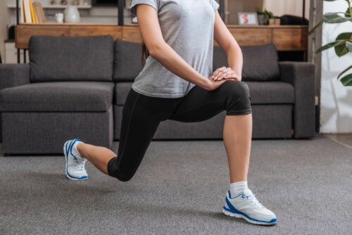 5 exercícios para glúteos e pernas sem sair de casa