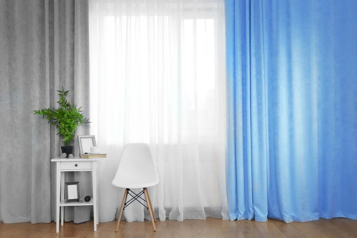 Cortinas de várias cores