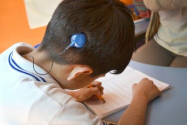 Dia Internacional do Implante Coclear: tudo que você precisa saber