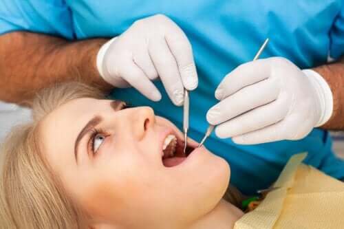 8 cuidados que você deve ter após a extração de um dente