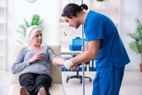 Síndrome carcinoide: causas, sintomas e tratamento