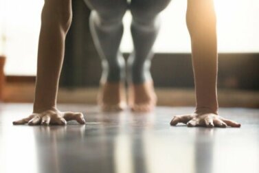 Variações do exercício de flexão para evitar dor nos pulsos