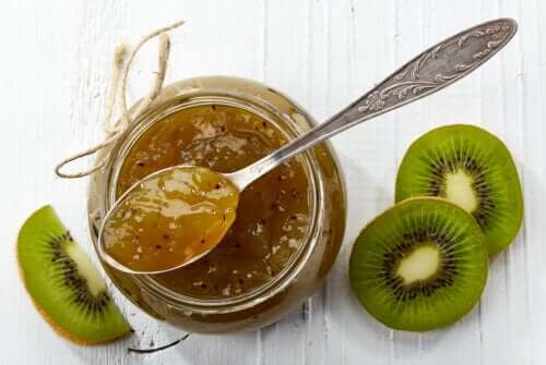 Geleia de kiwi: receita passo a passo