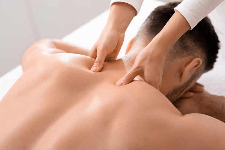 Massagem de tecido profundo