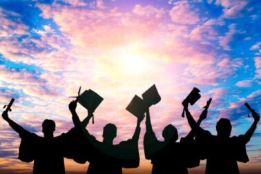 Os 7 melhores destinos para comemorar a formatura