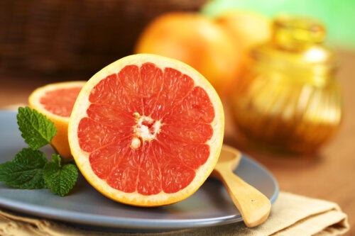Como tratar infecções do trato urinário usando sementes de toranja