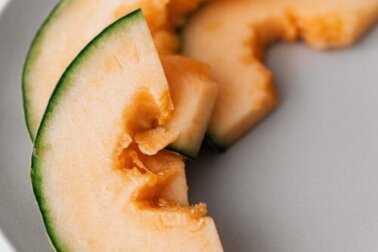 8 alimentos e plantas para evitar o aparecimento precoce de rugas