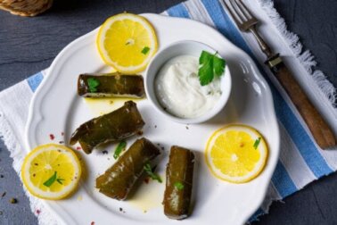 Como preparar dolmades de arroz?