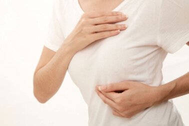 10 sinais e sintomas que podem indicar a presença de um câncer de mama