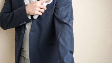 Dicas para lavar um terno masculino em casa