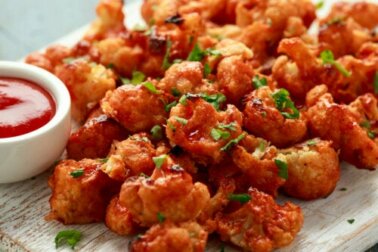 Receita de couve-flor picante com molho de buffalo
