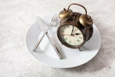 O que é o jejum circadiano e como praticá-lo?