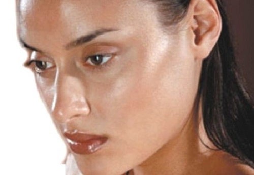 8 maneiras de combater a pele oleosa