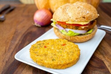 Receita de hambúrguer de aveia e abóbora vegana